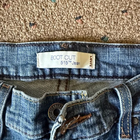 Size 6 Levi's Classic Boot Cut Denim Jeans - Picture 4 of 5